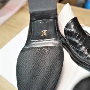 Genuine LV Alligator shoes for men size 8.5 (small) Louis Vuitton | Shoes | Genuine Lv Alligator Shoes For Men  main image 3